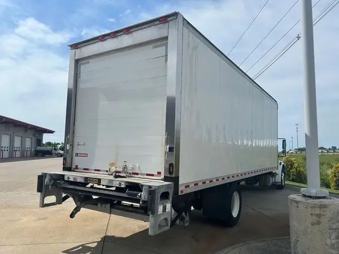 2018 Freightliner M2 106aed231811d81530e3861f6206f541986
