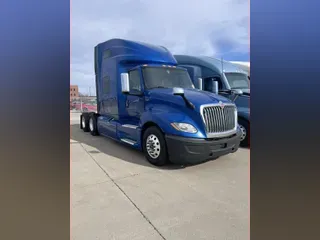 2022 INTERNATIONAL LT