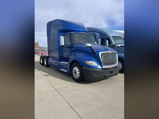 2022 INTERNATIONAL LT