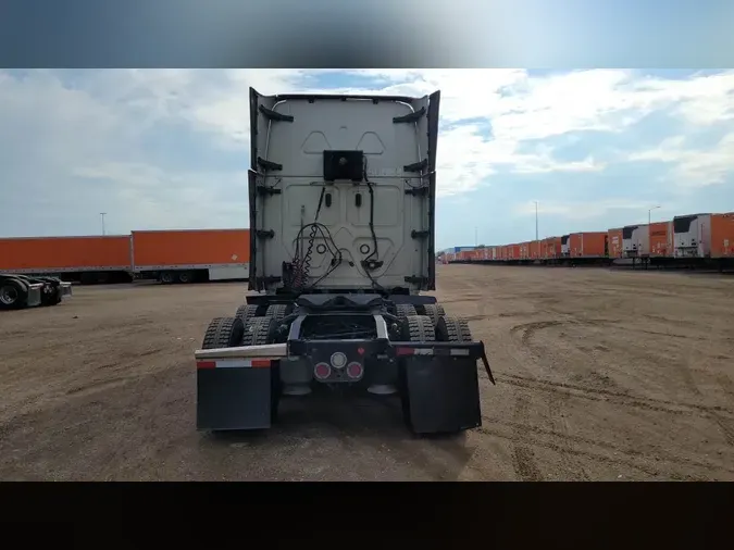 2020 Freightliner Cascadia