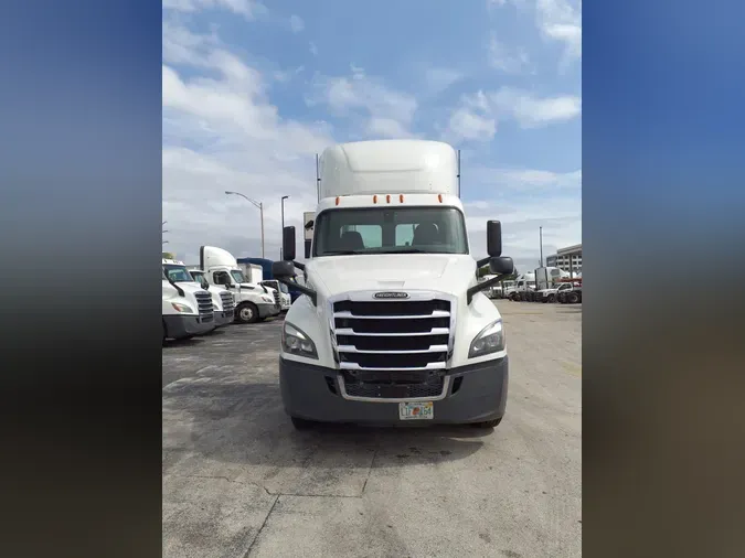 2020 FREIGHTLINER NEW CASCADIA PX12664