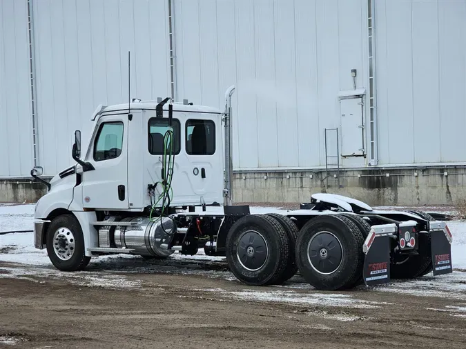 2025 Freightliner New Cascadia