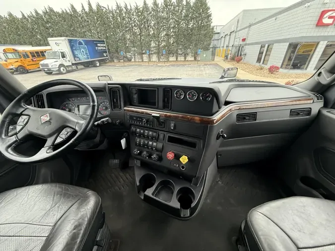 2022 International LT625aee49526b366a5d3a5f6a3383a218e35