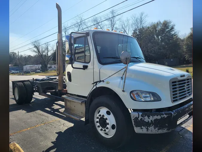 2019 FREIGHTLINER/MERCEDES M2 106