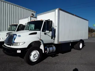 2015 Navistar International 4300