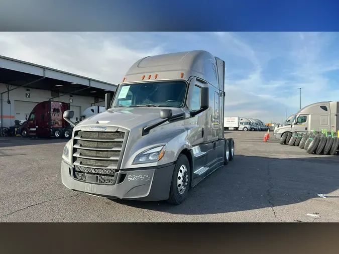 2024 Freightliner Cascadia 126aeef0f7504e88d80f6fecc5d1d96bec8
