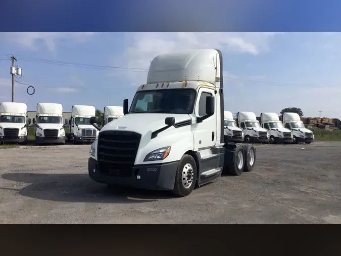 2020 Freightliner Cascadia 126aeefcf9890c797d4191f65f1c0be1e00