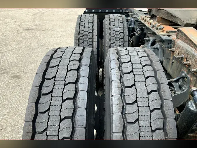 2019 INT LT625 6x4