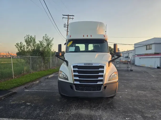 2019 FREIGHTLINER/MERCEDES NEW CASCADIA 116
