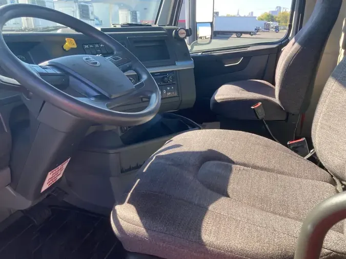 2019 VOLVO VNL