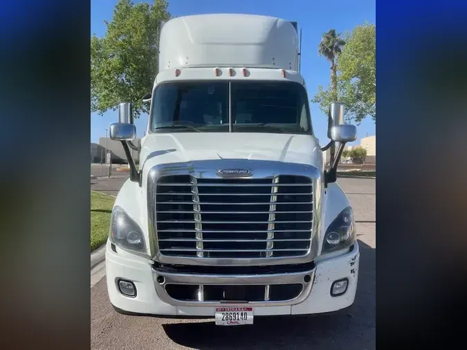 2019 FREIGHTLINER/MERCEDES CASCADIA 125