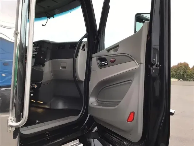 2020 PETERBILT 579