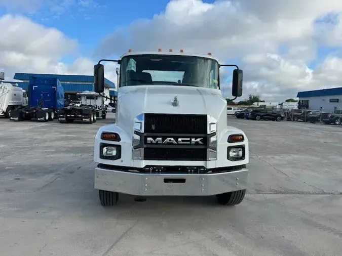 2024 MACK MD64