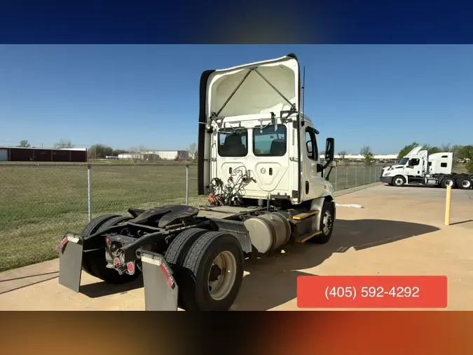 2018 FREIGHTLINER/MERCEDES CASCADIA 113