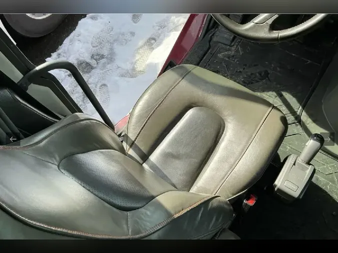 2024 VOLVO VNL64T860