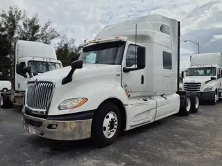 2019 NAVISTAR INTERNATIONAL LT625 SLPR CAB