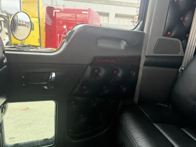 2024 Kenworth W900af09091d21624f4fe12232c28b4504cc