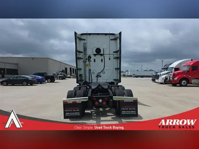 2020 FREIGHTLINER CA126