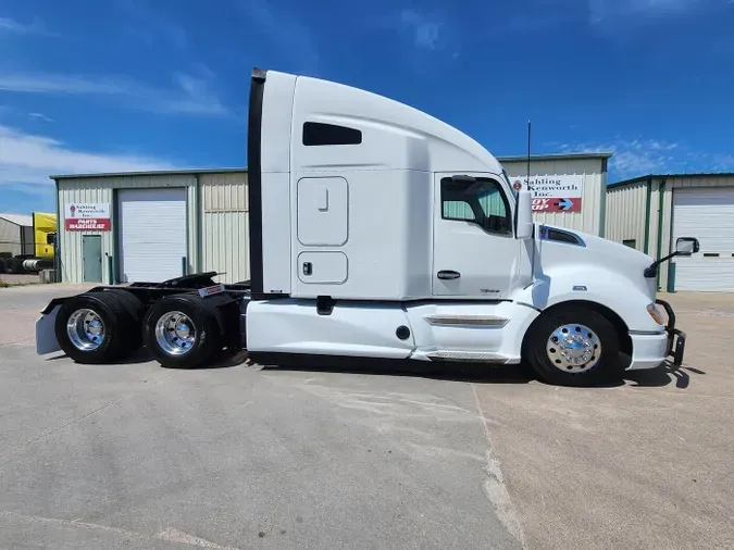 2022 Kenworth T680