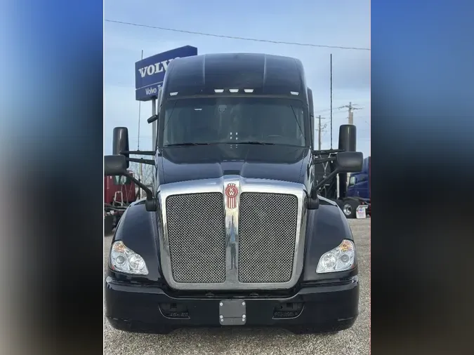 2022 KENWORTH T680