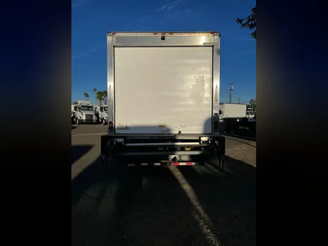 2019 FREIGHTLINER/MERCEDES M2 106