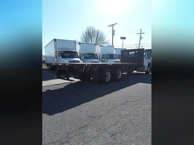 2017 FREIGHTLINER/MERCEDES M2 106