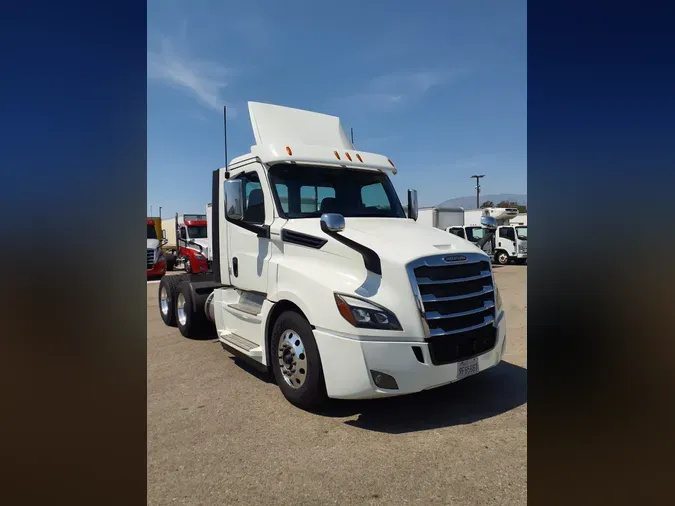 2019 FREIGHTLINER/MERCEDES NEW CASCADIA PX12664