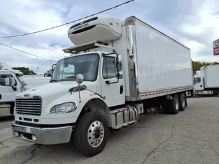 2017 FREIGHTLINER/MERCEDES M2 106