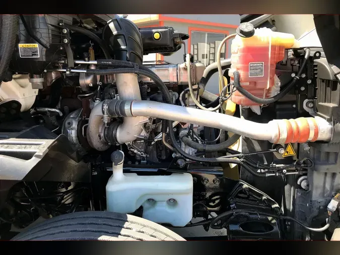 2019 INT LT625 6x4