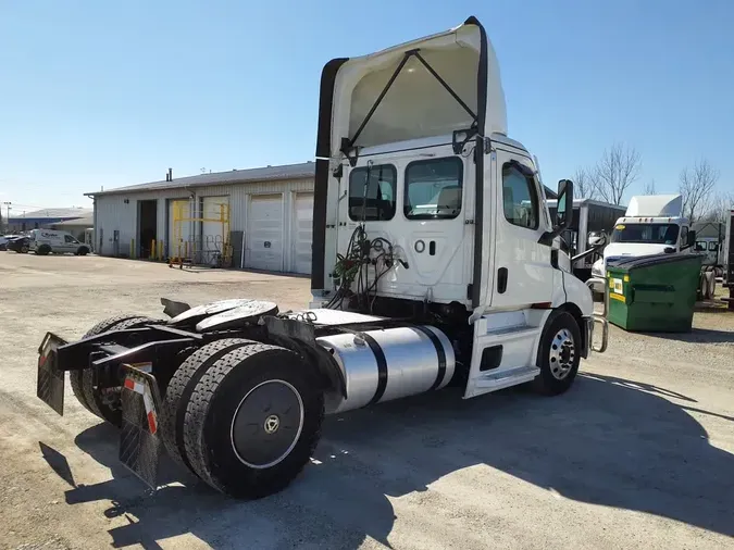2020 FREIGHTLINER/MERCEDES NEW CASCADIA 116