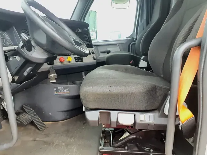 2020 FREIGHTLINER NEW CASCADIA PX12664