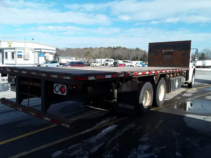 2017 FREIGHTLINER/MERCEDES M2 106