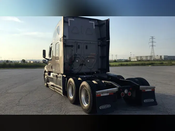 2024 Freightliner Cascadia 126