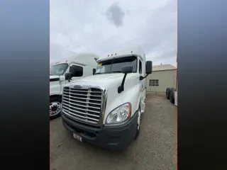 2019 FREIGHTLINER/MERCEDES CASCADIA 125