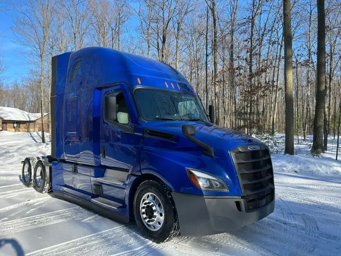 2022 Freightliner Cascadia