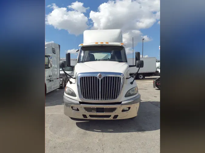 2019 NAVISTAR INTERNATIONAL RH613 DAYCAB S/A