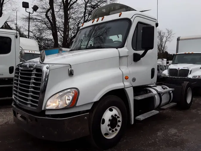 2018 FREIGHTLINER/MERCEDES CASCADIA 125af2f35946f4d9c81af325598f568e6c0