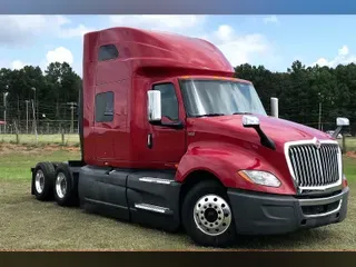 2022 INT LT625 6x4