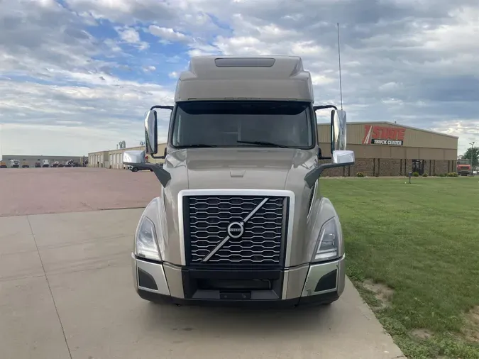 2020 Volvo VN