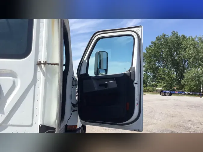 2020 Freightliner Cascadia 126
