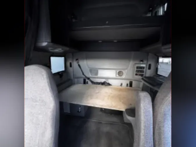 2020 NAVISTAR INTERNATIONAL LT625 SLPR CAB