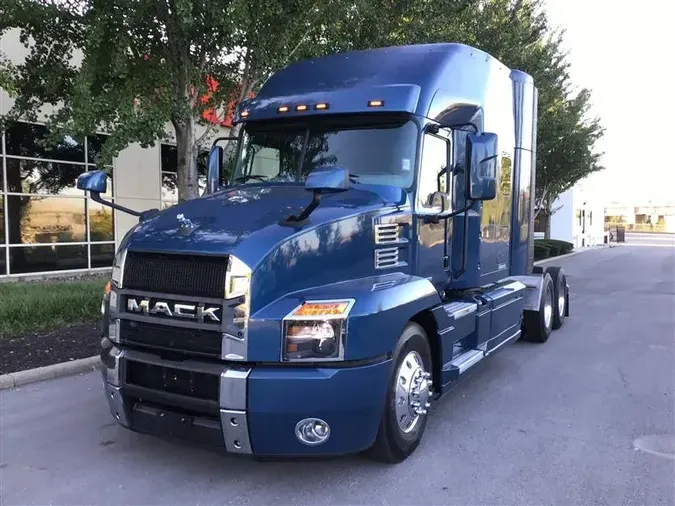 2020 MACK ANTHEMaf349cc99b61e153016b4ff340dc390a