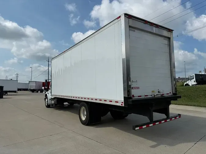 2018 Freightliner M2 106