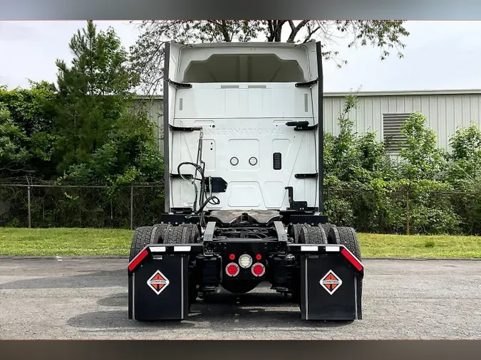 2021 INT LT625 6x4