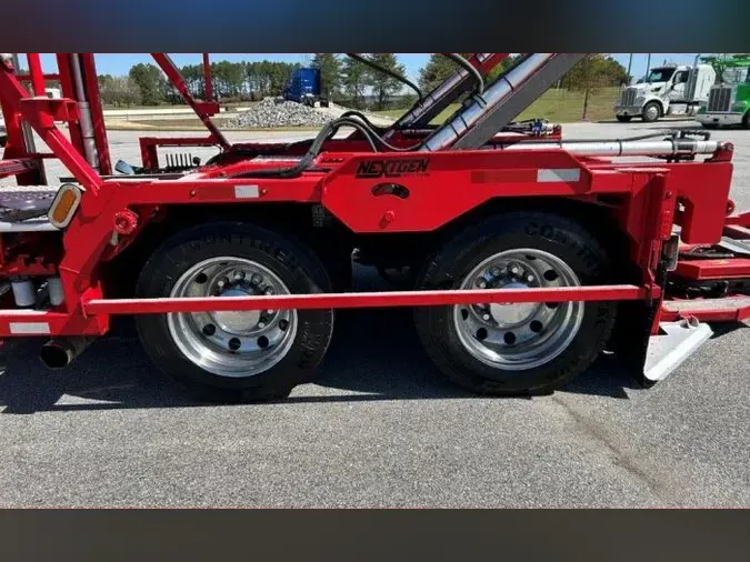 2018 Peterbilt 389