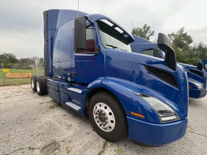 2020 VOLVO VNR64T640af3a18b3eae803ef41f07ccc8afb7220