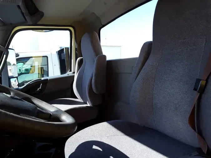 2019 NAVISTAR INTERNATIONAL LT625 DAYCAB T/A