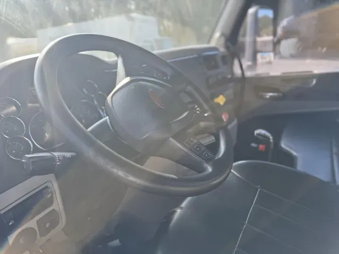 2020 Peterbilt 567