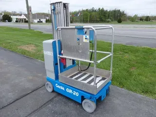 2008 Genie GR20