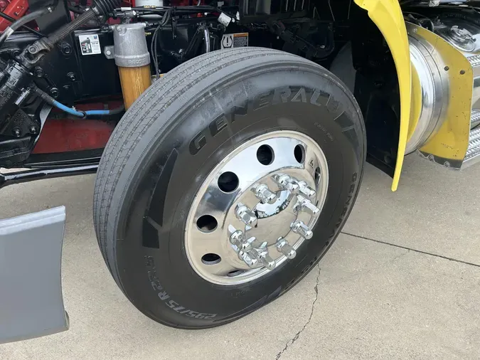 2021 Peterbilt 579